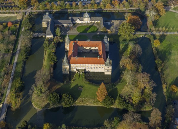 Aerial view, Golfclub Wasserschloss Westerwinkel, Schloss Westerwinkel, Herbern, Ascheberg, Münsterland, North Rhine-Westphalia, Germany, DE, Europe, birds-eyes view, aerial view, aerial photography, aerial photography, overview, bird's eye view, historical sight