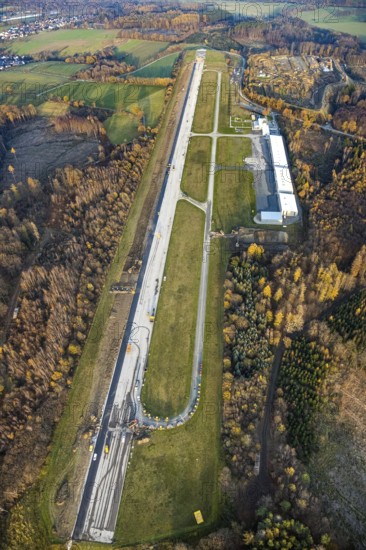 Aerial photo, Arnsberg Menden airfield, Arnsberg airfield gets a new runway, EDLA, Voßwinkel, Arnsberg, Sauerland, North Rhine-Westphalia, Germany, DE, Europe, birds-eyes view, aerial photo, aerial photography, aerial photography, overview, bird's eye view, commercial airfield, construction work on the runway, runway