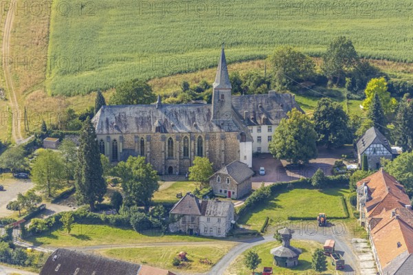 Ölinghausen Monastery, monastery building inhabited by the Sisters of St. Mary Magdalene Postel, monastery church, former Premonstratensian monastery, Herdringen, Arnsberg, Sauerland, North Rhine-Westphalia, Germany, DE, Europe, aerial view, birds-eyes view, aerial photography, aerial photography, overview, bird's eye view
