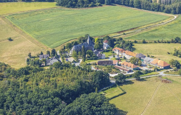 Ölinghausen Monastery, monastery building inhabited by the Sisters of St. Mary Magdalene Postel, monastery church, former Premonstratensian monastery, Herdringen, Arnsberg, Sauerland, North Rhine-Westphalia, Germany, DE, Europe, aerial view, birds-eyes view, aerial photography, aerial photography, overview, bird's eye view