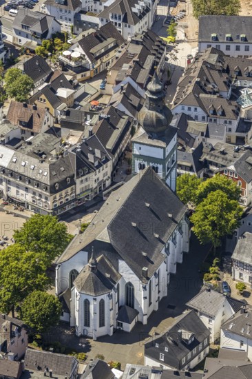Aerial view, catholic church St. Johannes Baptist, Attendorn, Sauerland, North Rhine-Westphalia, Germany, place of worship, DE, Europe, religious community, place of worship, church, parish, denomination, aerial view, aerial photography, aerial photography, overview, bird's-eye view, overview