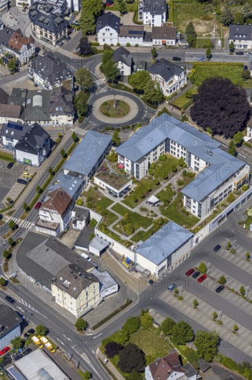 Aerial view, shopping centre Finnentroper Straße, Attendorn, Sauerland, North Rhine-Westphalia, Germany, DE, shopping markets, shopping place, shopping centre, Europe, roundabout, aerial view, aerial photography, aerial photography, local supply centre, supermarket, overview, bird's-eye view, overview