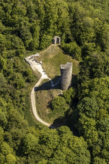 Aerial view, castle ruins Waldenburg, Attendorn, Sauerland, North Rhine-Westphalia, Germany, castle, DE, Europe, hilltop castle, aerial photograph, aerial photography, aerial photography, ruin, sight, overview, bird's-eye view, birds-eyes view, historical, overview