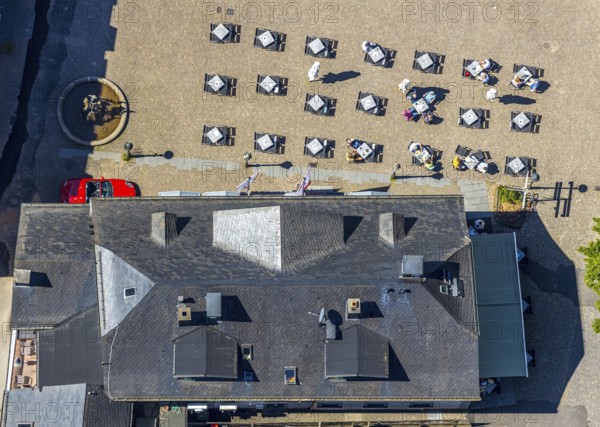 Aerial view, Alter Markt, gastronomy, Attendorn, Sauerland, North Rhine-Westphalia, Germany, outdoor gastronomy, Corona crisis, Corona measures, DE, Europe, aerial view, aerial photography, aerial photography, overview, bird's eye view, birds-eyes view, overview