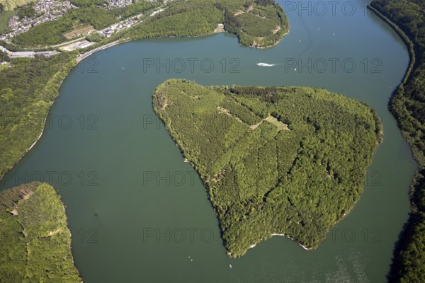 Aerial view, Gilberginsel, Biggesee, excursion boat on the Biggetalsperre, Attendorn, Sauerland, North Rhine-Westphalia, Germany, excursions, excursion boat, Biggetalsperre, DE, Europe, distant view, shapes and colours, leisure, island, aerial view, aerial photography, aerial photography, passenger boat Biggesee, lake, sailing boats, dam, overview, bird's-eye view, forest area, birds-eyes view, overview