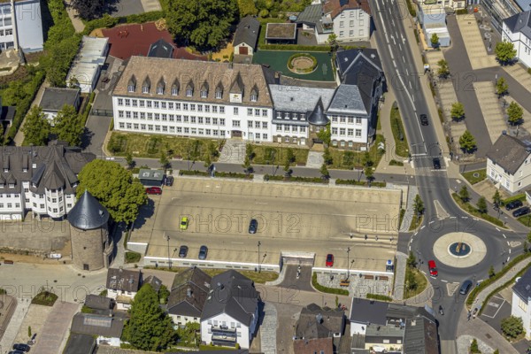Aerial view, Bieketurm, parking deck Feuerteich, catholic catholic sun school, Attendorn, Sauerland, North Rhine-Westphalia, Germany, education, educational institution, DE, Europe, primary school, roundabout, educational institute, aerial view, aerial photography, aerial photography, car parks, school, sight, defence tower, overview, bird's eye view, defence tower, birds-eyes view, former town fortification, historical, overview