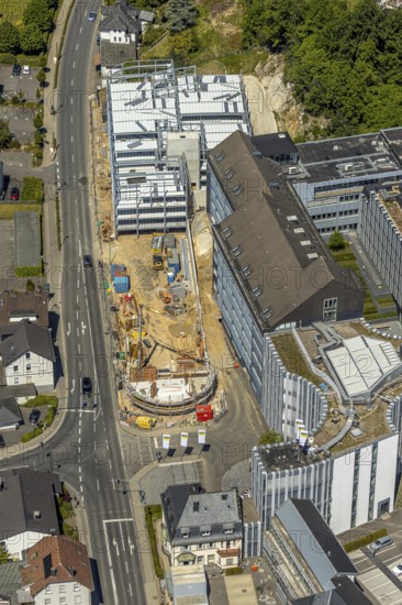 Aerial view, Viega Attendorn Campus, construction site Viega car park on Windhauser Straße, Attendorn, Sauerland, North Rhine-Westphalia, Germany, DE, Europe, commercial enterprises, commercial area, commercial site, commercial use, heating technology, industrial site, aerial photograph, aerial photography, aerial photography, sanitary engineering, overview, bird's-eye view, bird's-eye view, overview