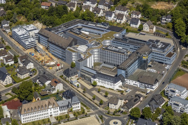 Aerial view, Viega Attendorn Campus, construction site Viega car park on Windhauser Straße, Attendorn, Sauerland, North Rhine-Westphalia, Germany, DE, Europe, commercial enterprises, commercial area, commercial site, commercial use, heating technology, industrial site, aerial photograph, aerial photography, aerial photography, sanitary engineering, overview, bird's-eye view, bird's-eye view, overview