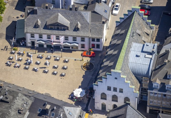 Aerial view, Alter Markt, gastronomy, Südsauerlandmuseum, Attendorn, Sauerland, North Rhine-Westphalia, Germany, outdoor gastronomy, Corona crisis, Corona measures, DE, Europe, culture, art, aerial photography, aerial photography, aerial photography, museum, overview, bird's eye view, birds-eyes view, overview