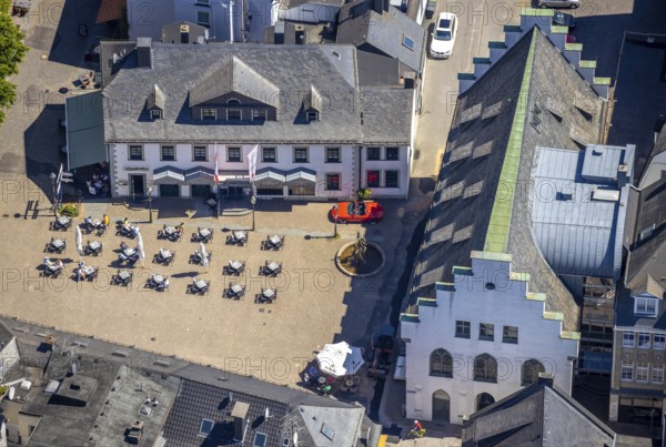 Aerial view, Alter Markt, gastronomy, Südsauerlandmuseum, Attendorn, Sauerland, North Rhine-Westphalia, Germany, outdoor gastronomy, Corona crisis, Corona measures, DE, Europe, culture, art, aerial photography, aerial photography, aerial photography, museum, overview, bird's eye view, birds-eyes view, overview