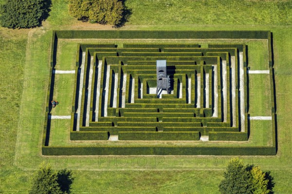 Aerial view, Gräflicher Park Health & Balance Resort, head and body sculpture, walk-in labyrinth, maze, Bad Driburg, East Westphalia-Lippe, North Rhine-Westphalia, Germany, Brunnenallee, DE, Europe, garden, restaurant, gastronomy, hotel, hotel facilities, hotel business, aerial view, aerial photography, aerial photography, OLWBUCH, OWL, OWL-Buch, East Westphalia, park, overview, bird's-eye view, birds-eyes view, overview