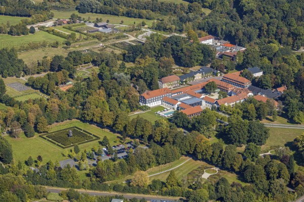 Aerial photo, Gräflicher Park Health & Balance Resort, Bad Driburg, East Westphalia-Lippe, North Rhine-Westphalia, Germany, Brunnenallee, DE, Europe, restaurant, gastronomy, hotel, hotel facilities, hotel business, aerial photo, aerial photography, aerial photography, OLWBUCH, OWL, OWL-Buch, East Westphalia, park, overview, bird's-eye view, birds-eyes view, overview