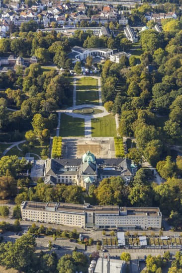 Aerial view, State Spa Bad Oeynhausen, GOP Varieté Theatre Kaiserpalais, Fountain in the spa gardens, Water fountain field on the Kurhausplatz, Wandelhalle, Bad Oeynhausen, East Westphalia-Lippe, North Rhine-Westphalia, Germany, DE, Europe, Fountain, In the spa gardens, culture, art, spa gardens, aerial photography, aerial photography, OLWBUCH, OWL, OWL-Buch, Ostwestfalen, theatre, overview, events, event location, bird's-eye view, birds-eyes view, cultural use, overview