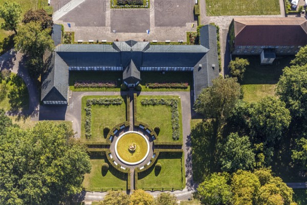 Aerial view, fountain arcades, fountain, Gräflicher Park Health & Balance Resort, Bad Driburg, East Westphalia-Lippe, North Rhine-Westphalia, Germany, Brunnenallee, DE, Europe, garden, restaurant, gastronomy, green trees, hotel, hotel facilities, hotel business, aerial photograph, aerial photography, aerial photography, OLWBUCH, OWL, OWL-Buch, East Westphalia, park, overview, bird's-eye view, overview