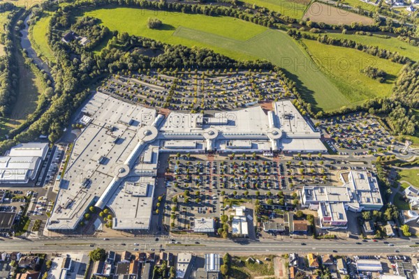 Aerial view, Werre-Park, parking, Rehme, Bad Oeynhausen, Ostwestfalen-Lippe, North Rhine-Westphalia, Germany, DE, shopping centre, shopping mall, shopping mile, shopping markets, shopping place, shopping centre, Europe, aerial view, aerial photography, aerial photography, local supply centre, OLWBUCH, OWL, OWL-Buch, Ostwestfalen, shopping, shopping centre, overview, birds-eyes view, overview