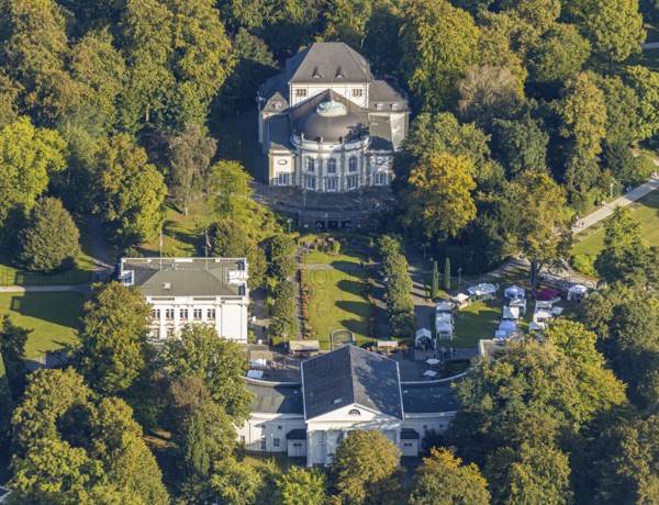 Aerial view, Bad Oeynhausen state bath, Wandelhalle, theatre in the park, spa gardens, Bad Oeynhausen, East Westphalia-Lippe, North Rhine-Westphalia, Germany, DE, Europe, in the spa gardens, culture, art, aerial view, aerial photography, aerial photography, OLWBUCH, OWL, OWL-Buch, East Westphalia, park, play, theatre, overview, events, venue, event location, bird's-eye view, birds-eyes view, cultural use, overview