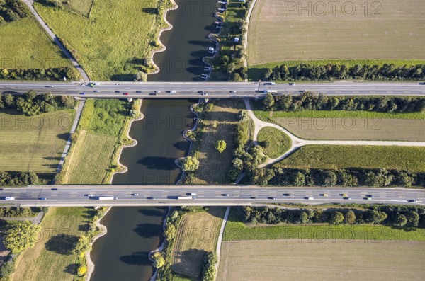 Aerial view, motorway A2, motorway bridges, river Weser, Weser bridge, Holtrup, Bad Oeynhausen, East Westphalia-Lippe, North Rhine-Westphalia, Germany, 2 bridges over the Weser, motorway, bridge, DE, Europe, shapes and colours, aerial view, aerial photography, aerial photography, OLWBUCH, OWL, OWL book, East Westphalia, overview, Unterloh, bird's-eye view, meadows and fields, birds-eyes view, overview