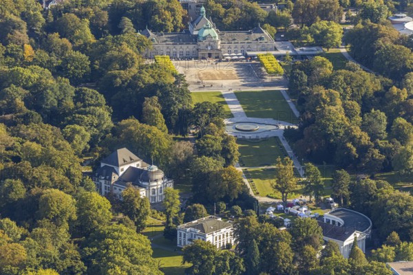 Aerial view, State Spa Bad Oeynhausen, GOP Varieté Theatre Kaiserpalais, fountain in the spa gardens, water fountain field on the Kurhausplatz, Wandelhalle, theatre in the spa gardens, Bad Oeynhausen, East Westphalia-Lippe, North Rhine-Westphalia, Germany, DE, Europe, fountain, In the spa gardens, culture, art, spa gardens, aerial photography, aerial photography, OLWBUCH, OWL, OWL-Buch, East Westphalia, drama, theatre, overview, events, event location, bird's-eye view, birds-eyes view, cultural use, overview