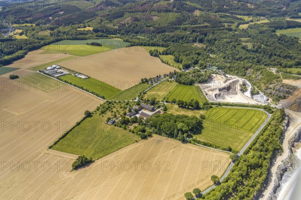 Aerial photograph, Schulte-Horst farm, at the Horst quarry, Balve, Sauerland, North Rhine-Westphalia, Germany, DE, Europe, agriculture, agricultural fields, agricultural business, aerial photograph, aerial photography, aerial photography, overview, bird's-eye view, forest area, meadows and fields, birds-eyes view, overview
