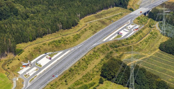 Aerial view, rest area A46 Sengenberg, rest area A 46 Nuttlar, Föckinghausen, Bestwig, Sauerland, North Rhine-Westphalia, Germany, motorway A46, DE, Europe, aerial view, aerial photography, aerial photography, car parks, rest areas, rest stop, overview, bird's-eye view, overview