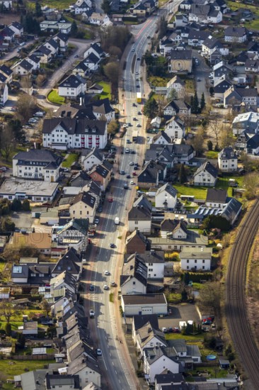 Aerial view, traffic volume federal road B7 in Bestwig Velmede, Bestwig, North Rhine-Westphalia, Germany, DE, Europe, aerial photography, aerial photography, aerial photography, road traffic, overview, traffic, traffic volume, bird's-eye view, bird's-eye view, overview