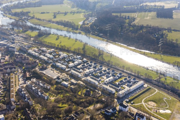 Aerial view, Ruhrauenpark Dahlhausen, new development area, river Ruhr, Dahlhausen, Bochum, Ruhr area, North Rhine-Westphalia, Germany, railway tracks, DE, Dr.-C.-Otto-Straße, single-family houses, Europe, property tax, real estate, aerial photography, aerial photography, terraced houses, overview, bird's eye view, residential area, living and living, residential area, quality of living, residential neighbourhood, housing estate, birds-eyes view, former Dahlhausen railway station, overview