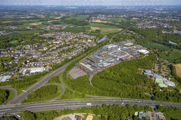 Aerial view, motorway junction Bochum, Ruhr Park shopping centre, Medi Therme, Bochum, Ruhr area, North Rhine-Westphalia, Germany, motorway A40, motorway A43, DE, shopping centre, shopping mall, shopping mile, shopping place, shopping centre, Europe, freight transport, freight traffic, aerial view, aerial photography, aerial photography, passenger traffic, shopping, shopping, road traffic, overview, traffic volume, bird's eye view, wellness facility, birds-eyes view, overview