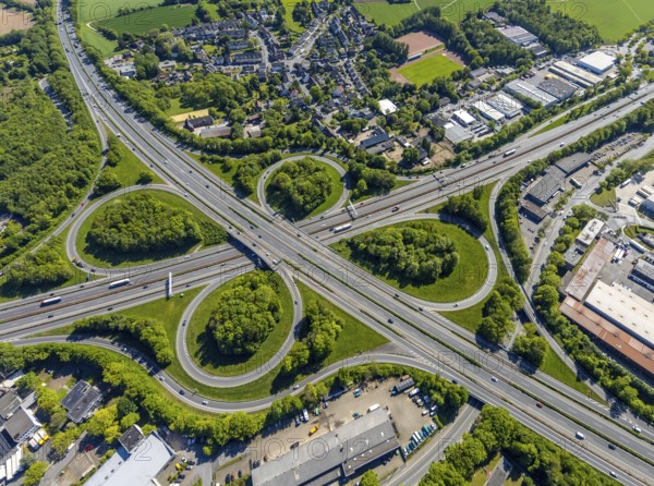 Aerial photo, motorway junction Bochum, Bochum, Ruhr area, North Rhine-Westphalia, Germany, motorway A40, motorway A43, DE, Europe, freight transport, freight traffic, aerial photography, aerial photography, passenger traffic, road traffic, overview, traffic volume, bird's eye view, bird's eye view, overview