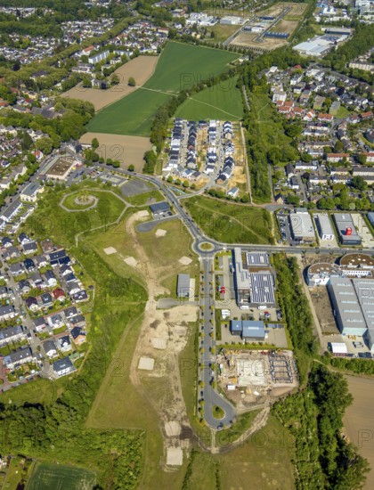 Aerial view, residential area Marie-Luise-Tanski-Straße, Hiltroper Höhe, commercial area Steiger-Stein-Straße, Bochum, Ruhr area, North Rhine-Westphalia, Germany, DE, single-family houses, Europe, commercial enterprises, commercial area, commercial area, commercial location, commercial use, property tax, hill, real estate, roundabout, landmark, aerial view, aerial photography, aerial photography, terraced houses, overview, bird's-eye view, housing estate, housing and living, residential area, residential houses, housing quality, residential area, housing estate, birds-eyes view, former Lothringen mine shaft IV, overview