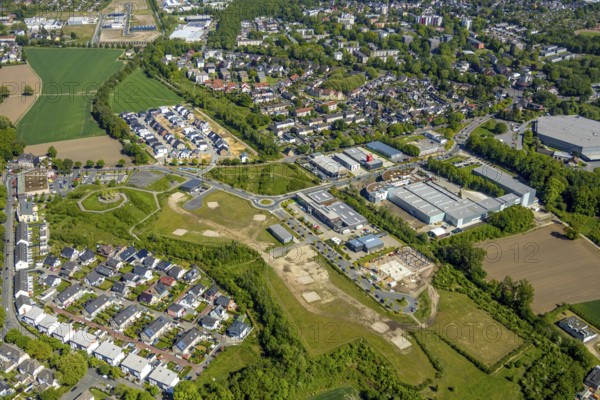 Aerial view, residential area Marie-Luise-Tanski-Straße, Hiltroper Höhe, commercial area Steiger-Stein-Straße, Bochum, Ruhr area, North Rhine-Westphalia, Germany, DE, single-family houses, Europe, commercial enterprises, commercial area, commercial area, commercial location, commercial use, property tax, hill, real estate, landmark, aerial view, aerial photography, aerial photography, terraced houses, overview, bird's-eye view, housing estate, housing and living, residential area, residential buildings, quality of living, residential neighbourhood, housing estate, birds-eyes view, former Lothringen colliery pit IV, overview