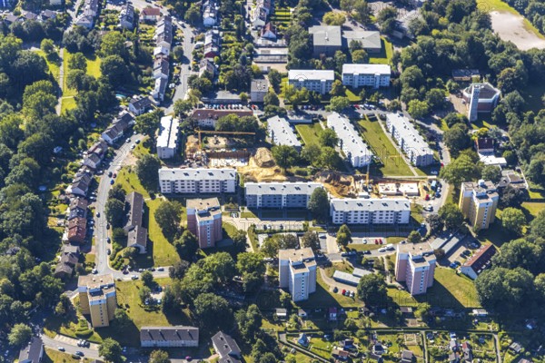 Construction work in the high-rise housing estate Ennepestraße, housing densification, Grumme, Bochum, Ruhr area, North Rhine-Westphalia, Germany, DE, Europe, aerial photograph, birds-eyes view, aerial photography, aerial photography, overview, bird's eye view