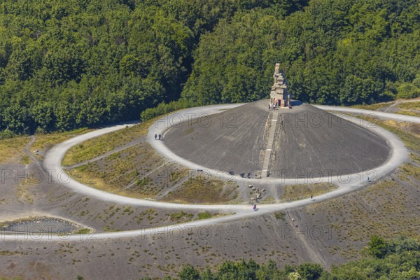 Aerial photograph, Rheinelbe slagheap, Ückendorf, Gelsenkirchen, on the outskirts of Bochum-Wattenscheid, Ruhr area, North Rhine-Westphalia, Germany, mining, slagheap, Bochum-Wattenscheid, DE, Europe, slagheap, landmark, landscape forms, landscape park, Leithestrasse, aerial photograph, aerial photography, aerial photography, industrial heritage route, pointed cone, table mountain, overview, bird's-eye view, former Rheinelbe colliery, overview