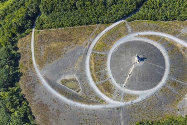 Aerial photograph, Rheinelbe slagheap, Ückendorf, Gelsenkirchen, on the outskirts of Bochum-Wattenscheid, Ruhr area, North Rhine-Westphalia, Germany, mining, slagheap, Bochum-Wattenscheid, DE, Europe, slagheap, landmark, landscape forms, landscape park, Leithestrasse, aerial photograph, aerial photography, aerial photography, industrial heritage route, pointed cone, table mountain, overview, bird's-eye view, former Rheinelbe colliery, overview