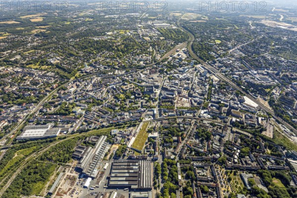 Aerial view, overview Bochum city centre from west to east with central station, Westring, Kruppwerke, Bochum, Ruhr area, North Rhine-Westphalia, Germany, DE, Europe, birds-eyes view, aerial photography, aerial photography, overview, bird's eye view, urban planning, reconstruction measures, construction site, overplanning