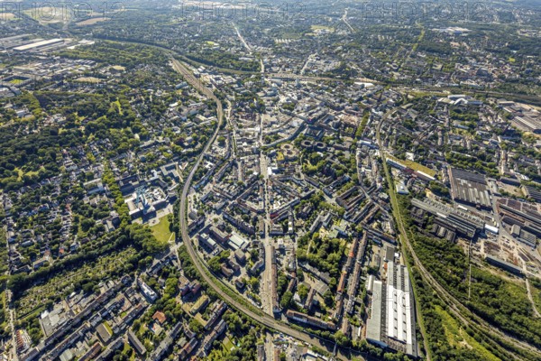 Aerial view, overview Bochum city centre from north to south with central station, mining museum, Hamme, Bochum, Ruhr area, North Rhine-Westphalia, Germany, DE, Europe, birds-eyes view, aerial photography, aerial photography, overview, bird's eye view, urban planning, reconstruction measures, construction site, overplanning