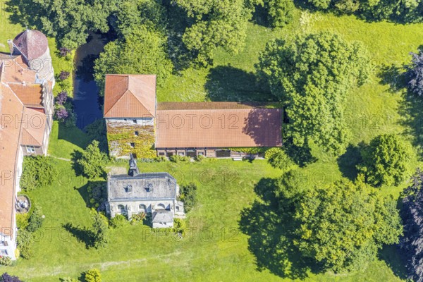 Aerial photograph, Haus Hameren, former moated castle, Billerbeck, Münsterland, North Rhine-Westphalia, Germany, Alstätte, monument, castle, castle complex, DE, monument protection, Europe, manor house, manor building, courtyard complex, aerial photograph, aerial photography, aerial photography, castle, castle complex, overview, defence system, bird's eye view, birds-eyes view, overview