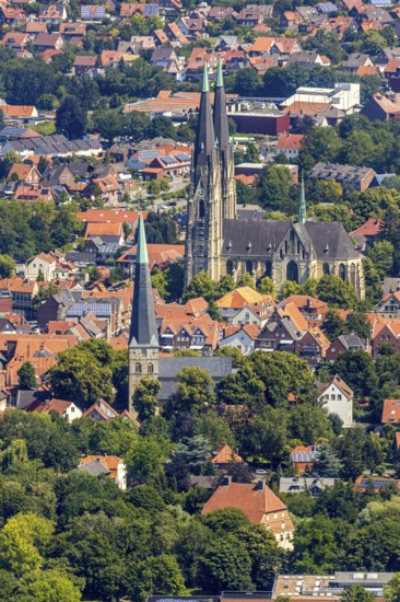 Aerial view, city centre view, Dom St. Ludgerus Billerbeck, parish church St. Johann, Billerbeck, Münsterland, North Rhine-Westphalia, Germany, place of worship, DE, cathedral, Domgasse, Europe, religious community, property tax, hall church, holy place, real estate, Johanniskirche, Johanniskirchplatz, Kath. pilgrimage church, cathedral, church, parish, denomination, aerial view, aerial photography, aerial photography, town view, town centre, Propsteikirche St. Ludgerus, transept, religion, religious site, townscape, urban area, city centre, overview, bird's-eye view, landmark, residential area, living and life, residential area, residential buildings, residential quality, housing estate, birds-eyes view, historical, overview