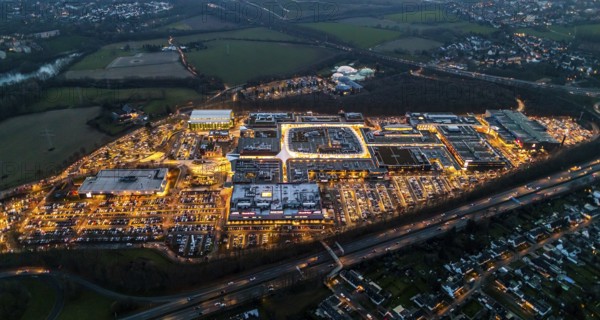 Aerial view, shopping centre Ruhr Park Bochum, A40, B1, Ruhrschnellweg, Harpen, Bochum, Ruhr area, North Rhine-Westphalia, Germany, DEU, Europe, birds-eyes view, aerial view, aerial photography, aerial photography, overview, bird's eye view