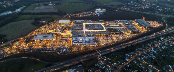 Aerial view, shopping centre Ruhr Park Bochum, A40, B1, Ruhrschnellweg, Harpen, Bochum, Ruhr area, North Rhine-Westphalia, Germany, DEU, Europe, birds-eyes view, aerial view, aerial photography, aerial photography, overview, bird's eye view