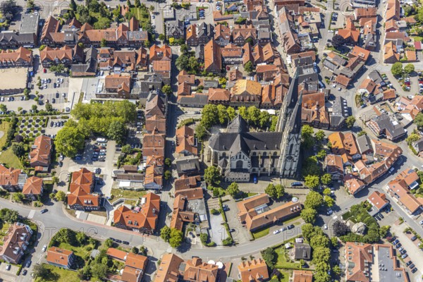 Aerial view, Dom St. Ludgerus Billerbeck, Billerbeck, Münsterland, North Rhine-Westphalia, Germany, place of worship, DE, cathedral, cathedral lane, Europe, religious community, primary school, property tax, hall church, holy place, real estate, Catholic pilgrimage church, cathedral, church, parish, denomination, educational institute, aerial photograph, aerial photography, aerial photography, local view, town centre, Propsteikirche St. Ludgerus, transept, religion, religious site, townscape, city centre, overview, bird's-eye view, landmark, residential area, residential area, residential buildings, residential quality, housing estate, birds-eyes view, historical, overview