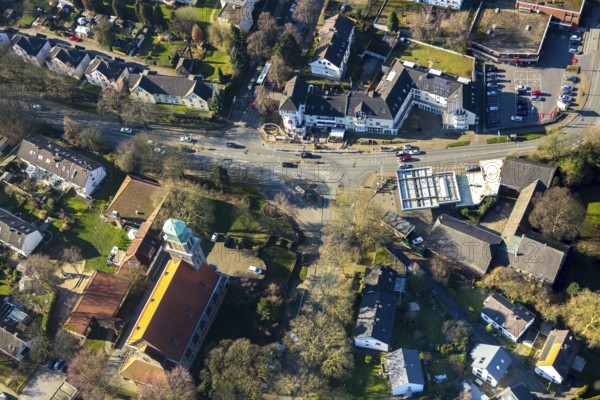 Aerial view, crossroads Im Hagenacker, Dietrich-Benking-Straße, Frauenlobstraße, Church of the Redeemer Bochum-Hiltrop, Protestant Kindergarten at the Hiltrop Church, Bochum, Ruhr area, North Rhine-Westphalia, Germany, DE, Church of the Redeemer, Europe, religious community, place of worship, kindergarten, church, parish, denomination, aerial view, aerial photography, aerial photography, religion, overview, bird's-eye view, overview
