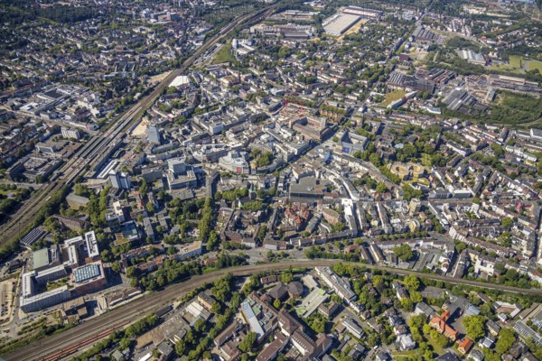 Aerial view, overview Bochum city centre from east to west with central station, Grumme, Bochum, Ruhr area, North Rhine-Westphalia, Germany, DE, Europe, birds-eyes view, aerial view, aerial photography, aerial photography, overview, bird's eye view, urban planning, reconstruction measures, construction site, overplanning