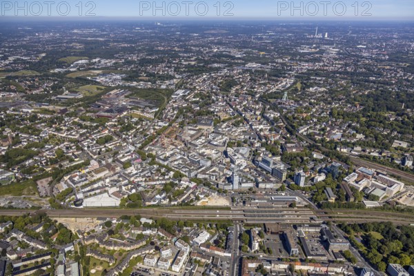 Aerial view, overview Bochum city centre from south to north with central station, south inner city, Bochum, Ruhr area, North Rhine-Westphalia, Germany, DE, Europe, birds-eyes view, aerial view, aerial photography, aerial photography, overview, bird's eye view, urban planning, reconstruction measures, construction site, overplanning