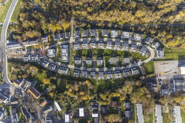 Residential area Mark'scher Bogen, Weitmar, Bochum, Ruhr area, North Rhine-Westphalia, Germany, An Der Holtbrügge, DE, Europe, property tax, real estate, aerial view, aerial photography, aerial photography, oval shape, overview, bird's eye view, residential area, living and life, residential area, residential buildings, quality of life, residential neighbourhood, housing estate, bird's eye view, overview