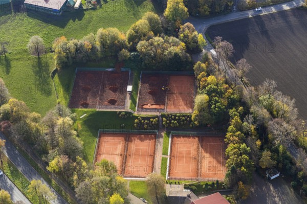 Construction site tennis courts Tennisclub Rot-Weiß Stiepel 1925, Stiepel, Bochum, Ruhr area, North Rhine-Westphalia, Germany, construction work, construction area, building site, building plots, construction project, construction site, DE, Europe, Königsallee, aerial view, aerial photograph, aerial photography, aerial photography, sports, tennis, tennis facility, tennis halls, tennis courts, tennis club, overview, bird's-eye view, overview