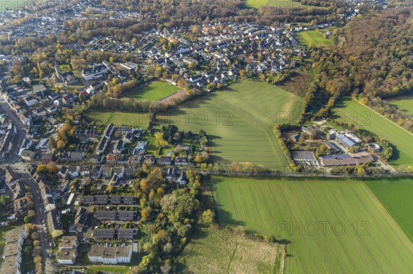 Meadow areas Gerther Straße, sports field Ballspielverein Hiltrop 1912, Detert Zuchttiere Vermehrungsbetrieb Herne, Gerthe, Bochum, Ruhr area, North Rhine-Westphalia, Germany, DE, Europe, football pitch, football stadium, football club, health care, property tax, green trees, hospital, real estate, clinic, clinic centre, hospital, aerial view, aerial photograph, aerial photography, aerial photography, medical facility, medical assistance, emergency service, sports, sports facilities, sports field, sports facility, stadium, overview, vein centre Maria-Hilf-Krankenhaus, bird's-eye view, residential area, living and life, residential area, residential buildings, quality of life, residential area, housing estate, birds-eyes view, overview, medical care