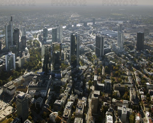 Frankfurt, skyline, skyscrapers, Deutsche Bank, DEU Germany Germany, Europe, aerial view, birds-eyes view, aerial photography, aerial photography, overview, overview, bird's eye view