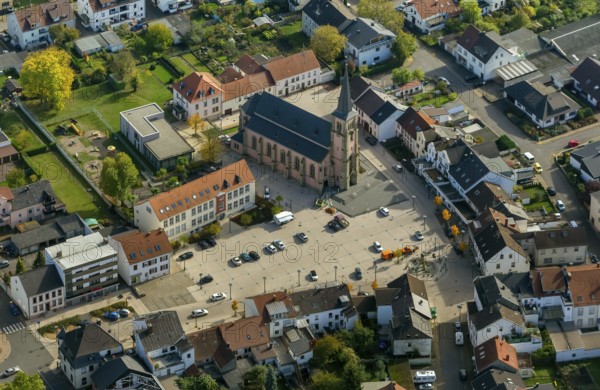 Sankt Maximin Kirche, Pachten, Dillingen/Saar, Saarland, Germany, Europe, aerial view, birds-eyes view, aerial photography, aerial photography, overview, bird's eye view