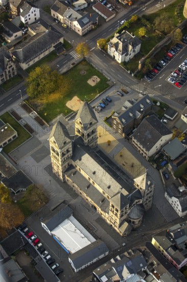 Maria Himmelfahrt, Church of Our Dear Lady - Mariendom, Dom zu Andernach, Andernach, Landkreis Mayen-Koblenz, Rhineland-Palatinate, Germany, Europe, aerial view, birds-eyes view, aerial photography, aerial photography, aerial photography, overview, bird's eye view