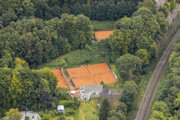 Aerial view, tennis facility of the TC Hohenstein Witten e.V. in Witten, Ruhr area, North Rhine-Westphalia, Germany, DE, Europe, aerial view, aerial photography, aerial photography, sports, sports field, sports facility, tennis, tennis facility, tennis courts, overview, bird's-eye view, Witten, birds-eyes view, overview